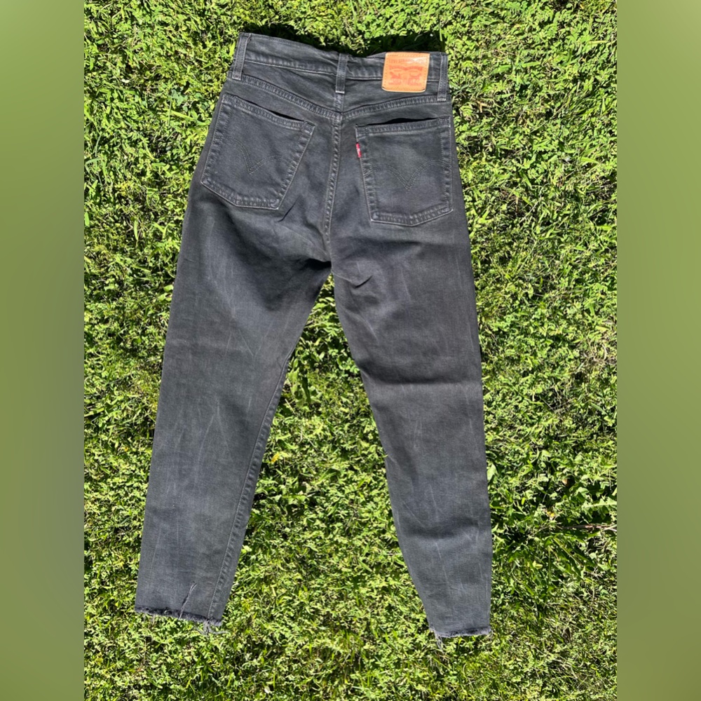 Levi straight leg black jeans